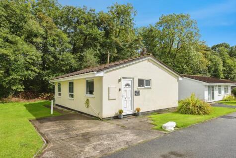 Rosecraddoc Lodge Holiday Bungalows, Rosecraddoc, Liskeard, Cornwall, PL14
