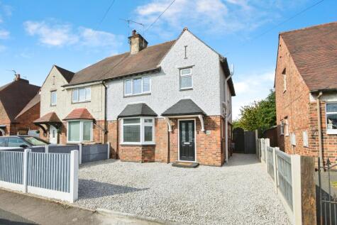 College Street, Long Eaton, Nottingham, Derbyshire, NG10