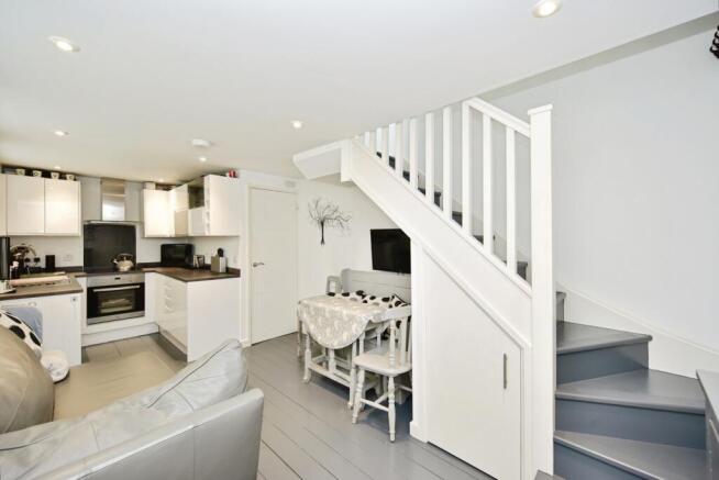 Kitchen/Lounge