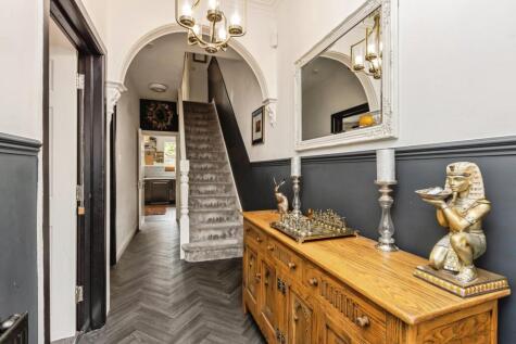 Dunlop Avenue, NOTTINGHAM, Nottinghamshire, NG7