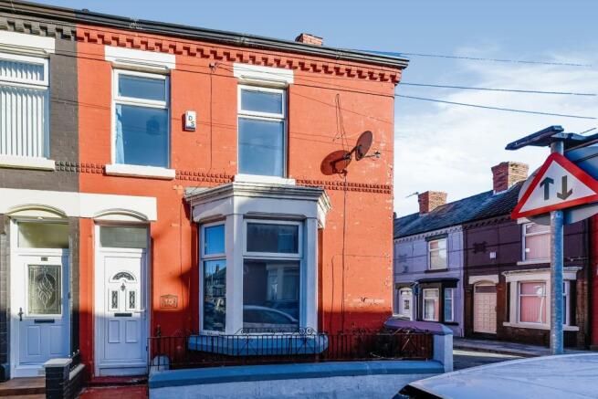 4 bedroom end of terrace house  for sale Anfield