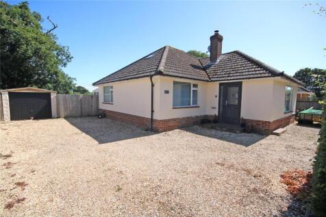 Mallard Close, Hordle, Lymington, Hampshire, SO41