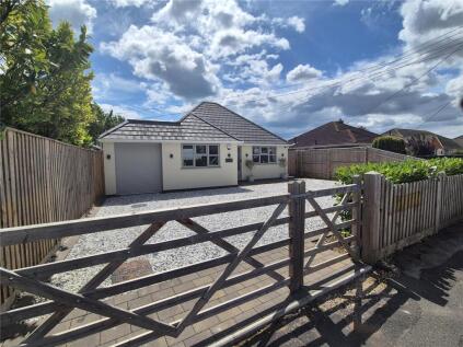 Hazelwood Avenue, New Milton, Hampshire, BH25