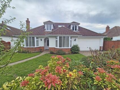 Fernhill Road, New Milton, Hampshire, BH25