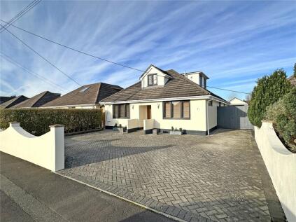 Beechwood Avenue, New Milton, Hampshire, BH25