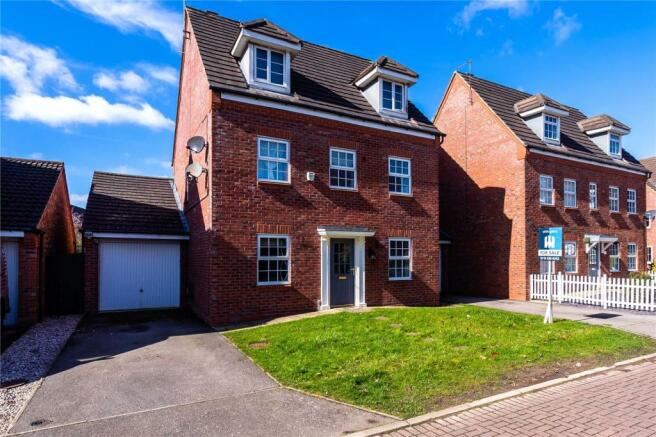 5 bedroom detached house to rent in Lockside Close, Glen ...