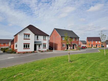 Sparrow Crescent, High Penn Park, Calne