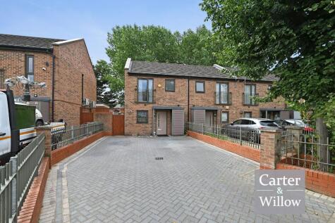 Ager Avenue, Dagenham