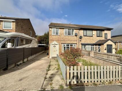 66, Oakdale Close, Halifax, HX3 5RP