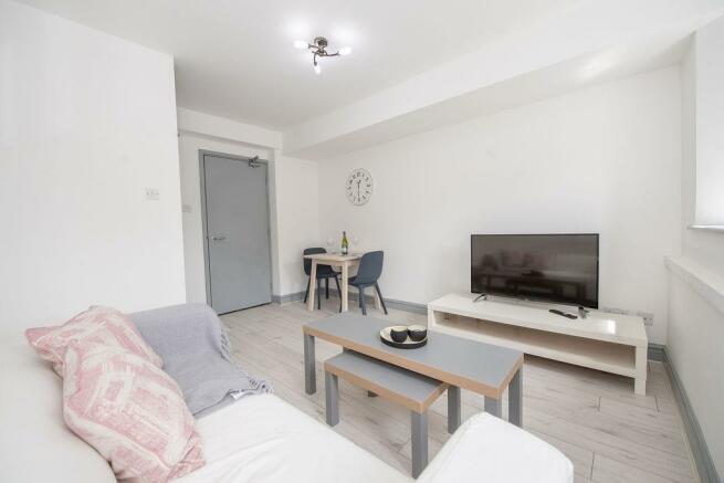 1 Bedroom Apartment To Rent In University Place St Lukes