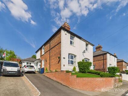 West Wycombe Road - Beautiful Inside and Out