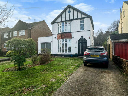 Edwin Road - 4 bedroom detached house for sale