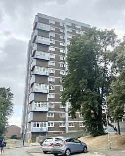 Chatham - 2 bedroom flat for sale