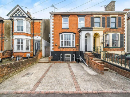 Gillingham Road, Gillingham, Kent, ME7