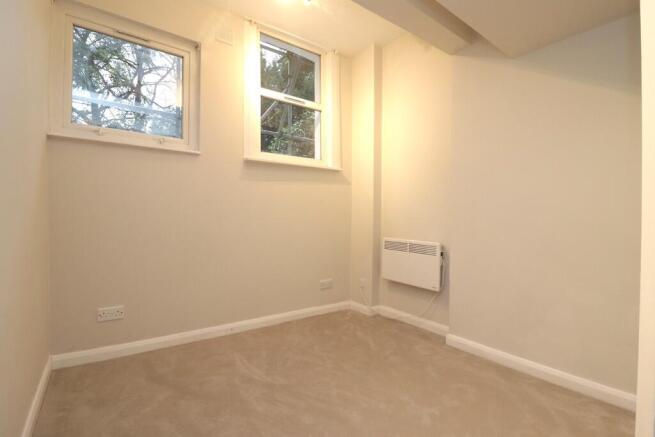 4 17 uxbridge rd ...