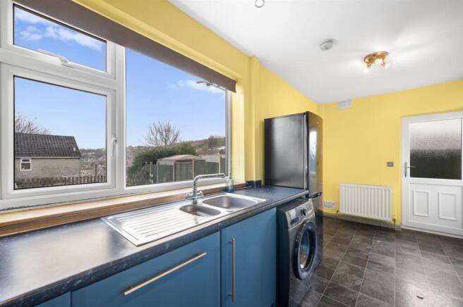 Kitchen to dining area.jpg