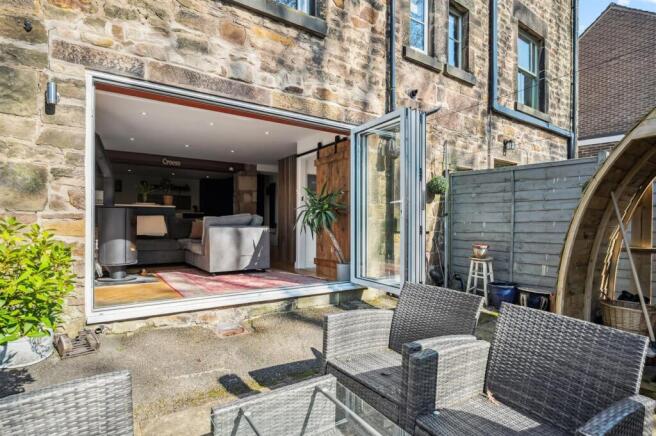 Garden towards Living Room.jpg