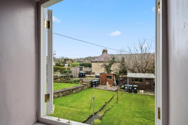 Bedroom to and beyond garden.jpg