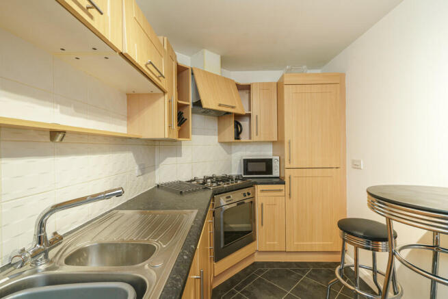 5. Kitchen angle ...