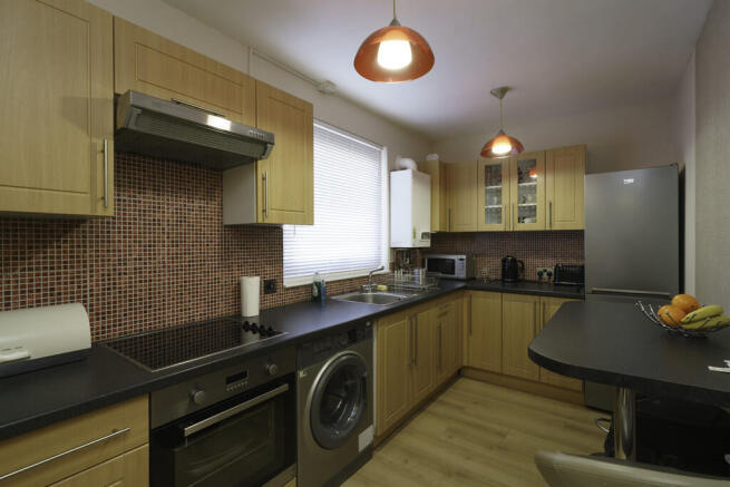7. Kitchen angle ...