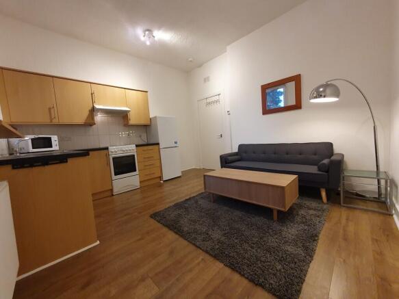 Living Room/Kitch...