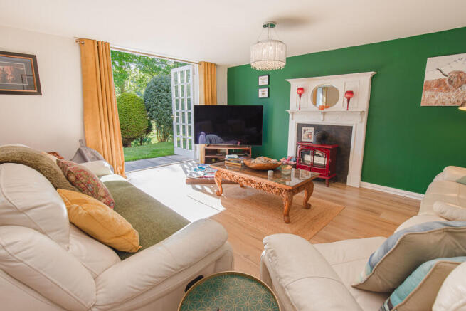 Livingroom-Square...