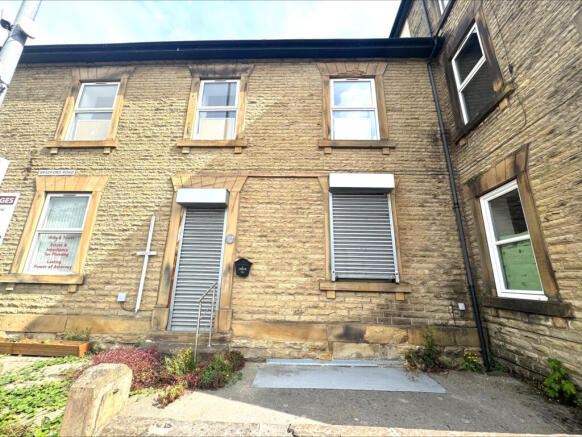 Commercial property for sale Bradford Road, Batle