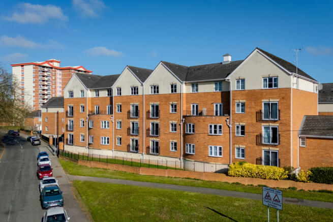 2 Bedroom, Top Floor Apartment