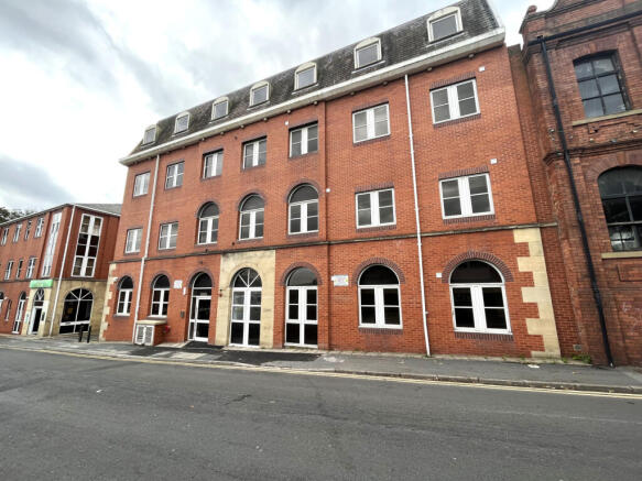 1 Bedroom, Top Floor Apartment