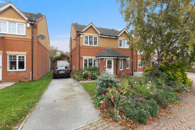 2 Bedroom Semi Detached For Sale
