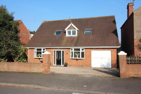 KINGSWINFORD, Wartell Bank