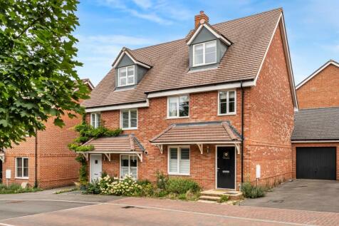 Terracotta Way, Liphook, Hampshire
