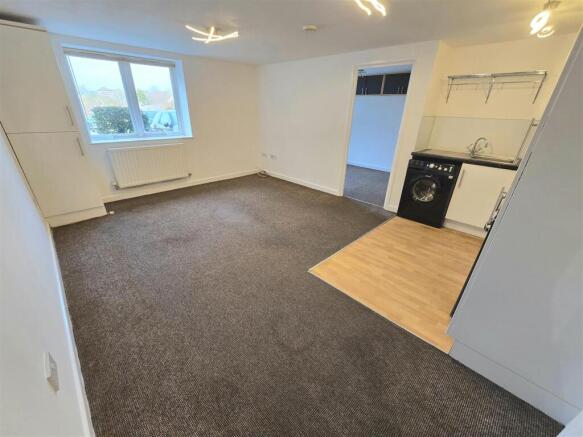 Lounge Kitchenette