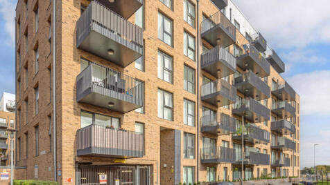 Fairway Court, London, E3 3UF