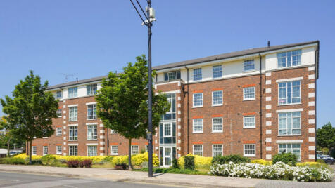 Flat 13 Cornwallis Road, London, SE18 6SH