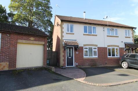 Barn Owl Place, Kidderminster, DY10