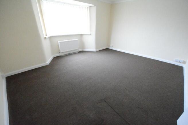 Lounge/Bedroom: