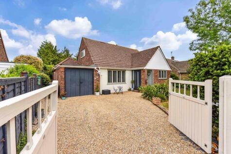Bourne Close, Fishbourne, Chichester