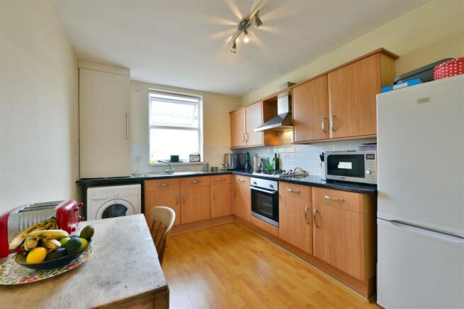 Fair size kitchen