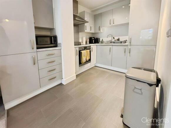 db7ed429-Kitchen 20Ven.jpeg