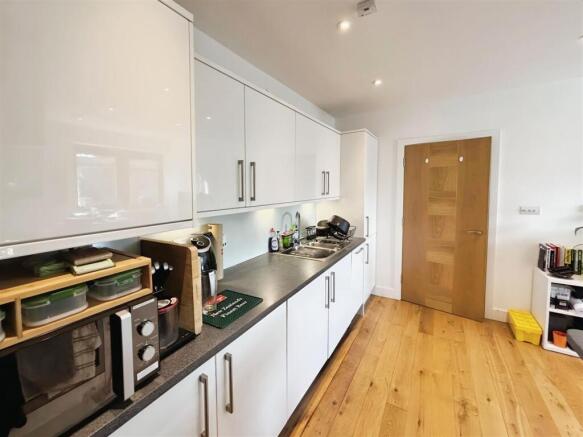 5a690eef-Kitchen 203.jpg