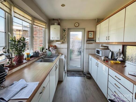 69946475-Kitchen.jpg