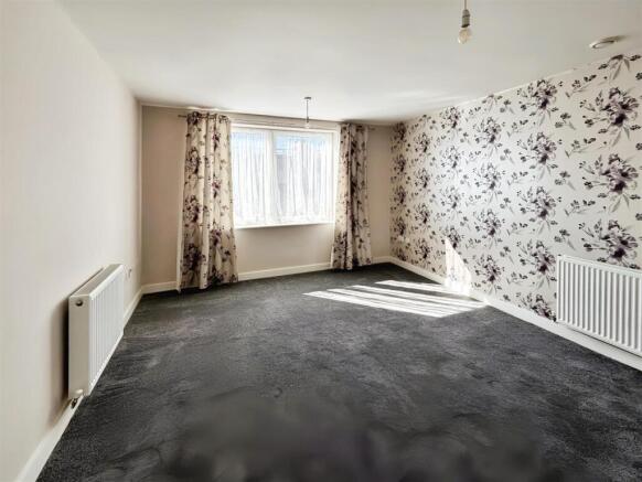 Open Plan Lounge/Kitchen