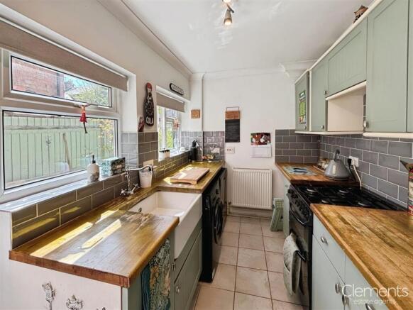 85b5eaf3-Kitchen 202.jpg