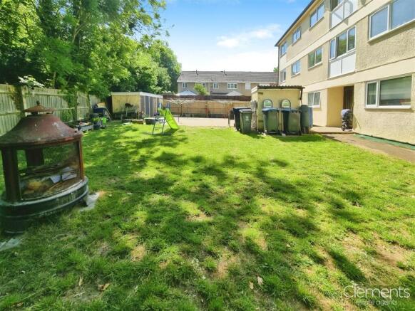 07cc30c1-Communal 20Garden.jpg