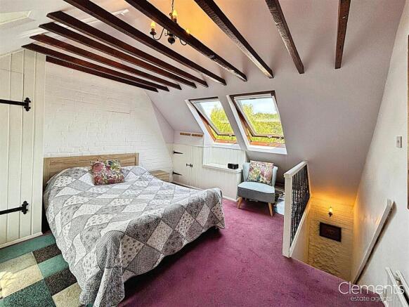 64f3fdc8-Photo 206-17-25 2C 2015 2034 2024.jpg