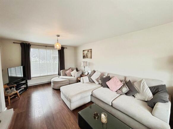 2c207329-Photo 208-18-25 2C 2014 2007 2049.jpg