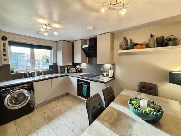 5e71836a-Photo 2012-8-25 2C 2011 2015 2011.jpg