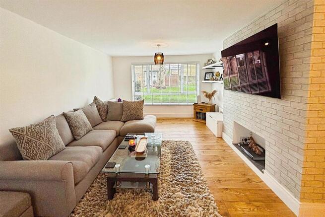 6dc4fba0-Photo 2012-17-25 2C 2012 2008 2020.jpg