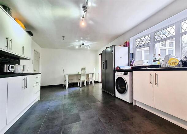 72dfdd0b-PHOTO-2025-12-17-14-54-10 20 281 29.jpg